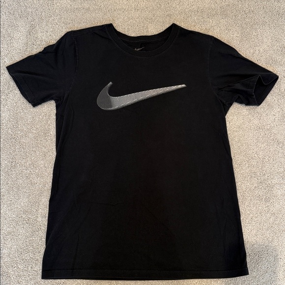 Nike shirt bundle - men’s small - Picture 2 of 3